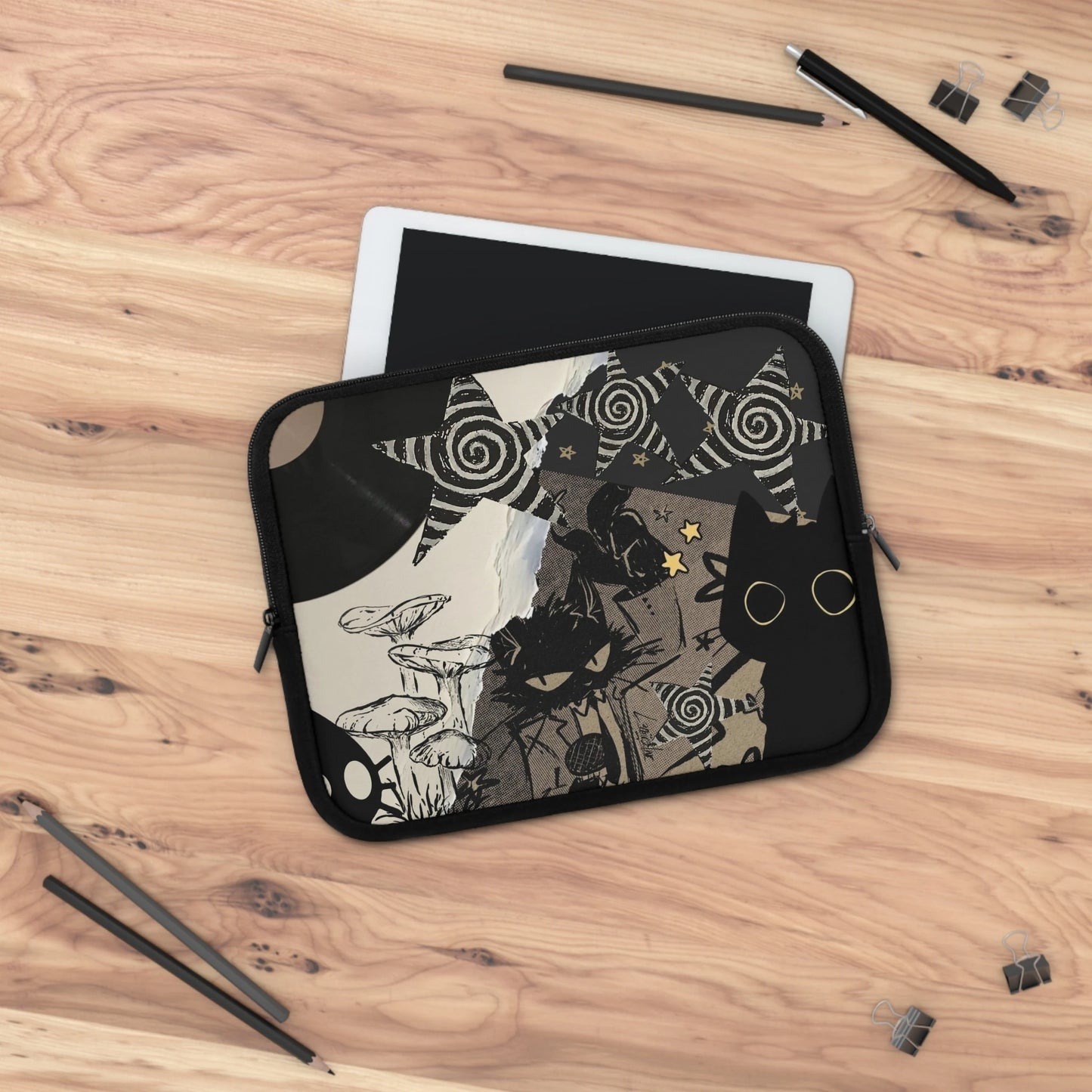 Grunge Cat Laptop Sleeve — Gothic & Witchcore Laptop Case