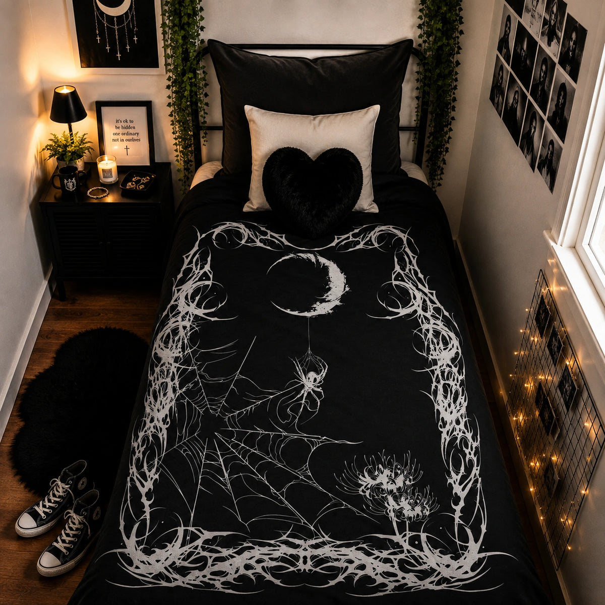 Gothic Spider Moon Velveteen Plush Blanket